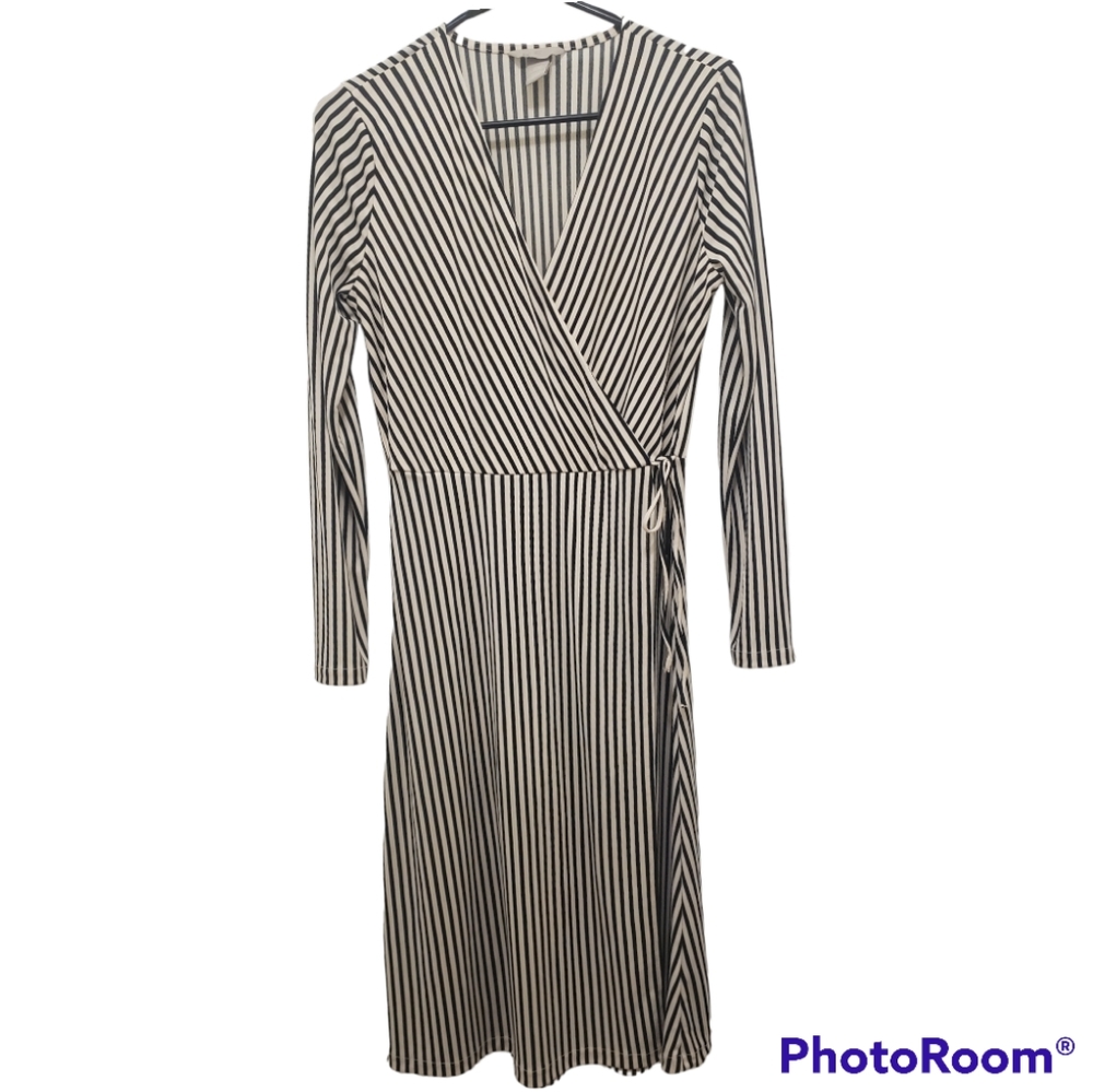 💥SOLD💥H & M STRIPED DRESS